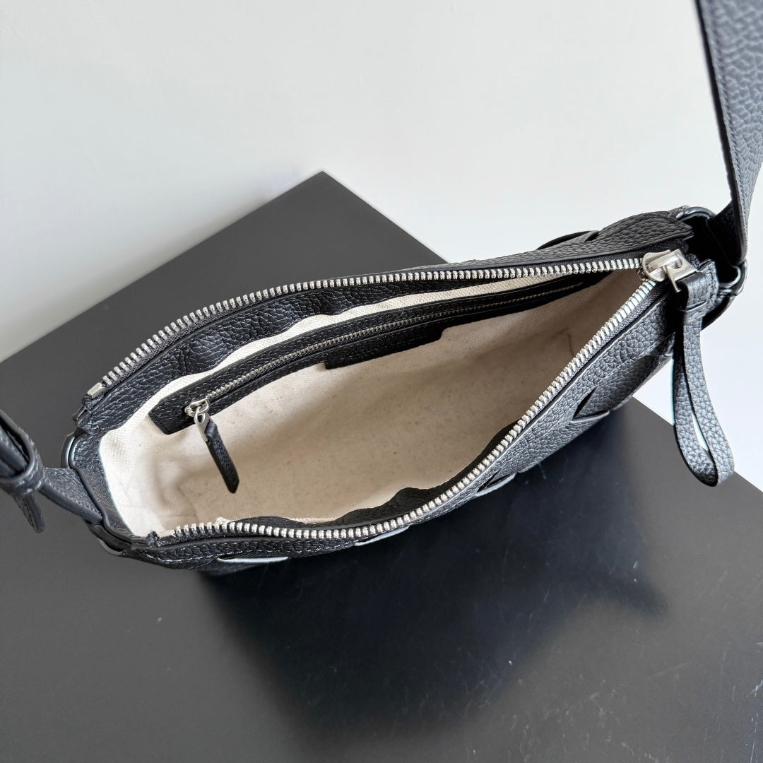 ** Bottega Veneta 2025 Diago Zipper Backpack - Luxury Calfskin Crossbody Bag

**