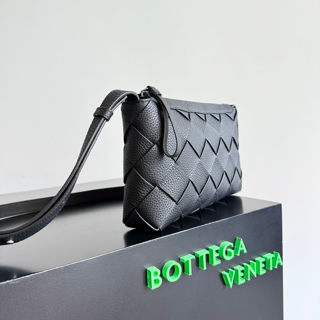 ** Bottega Veneta 2025 Diago Zipper Backpack - Luxury Calfskin Crossbody Bag

**