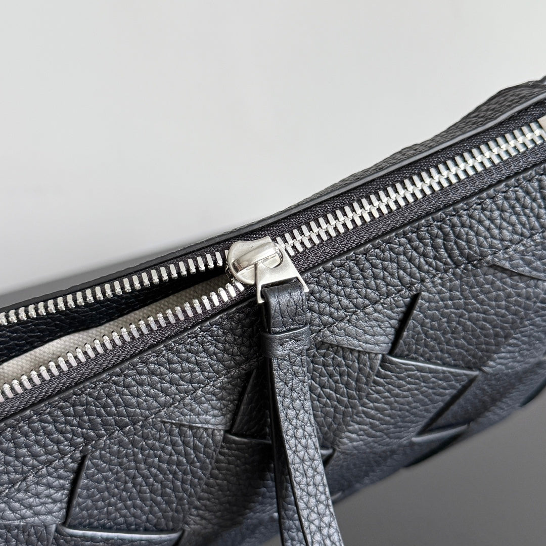 ** Bottega Veneta 2025 Diago Zipper Backpack - Luxury Calfskin Crossbody Bag

**