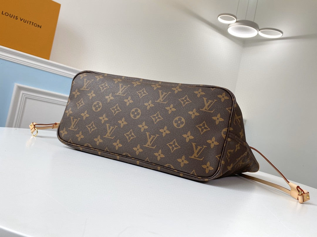 ** Elegant Duty-Free M41177 Handbag with Cherry Red Lining

**