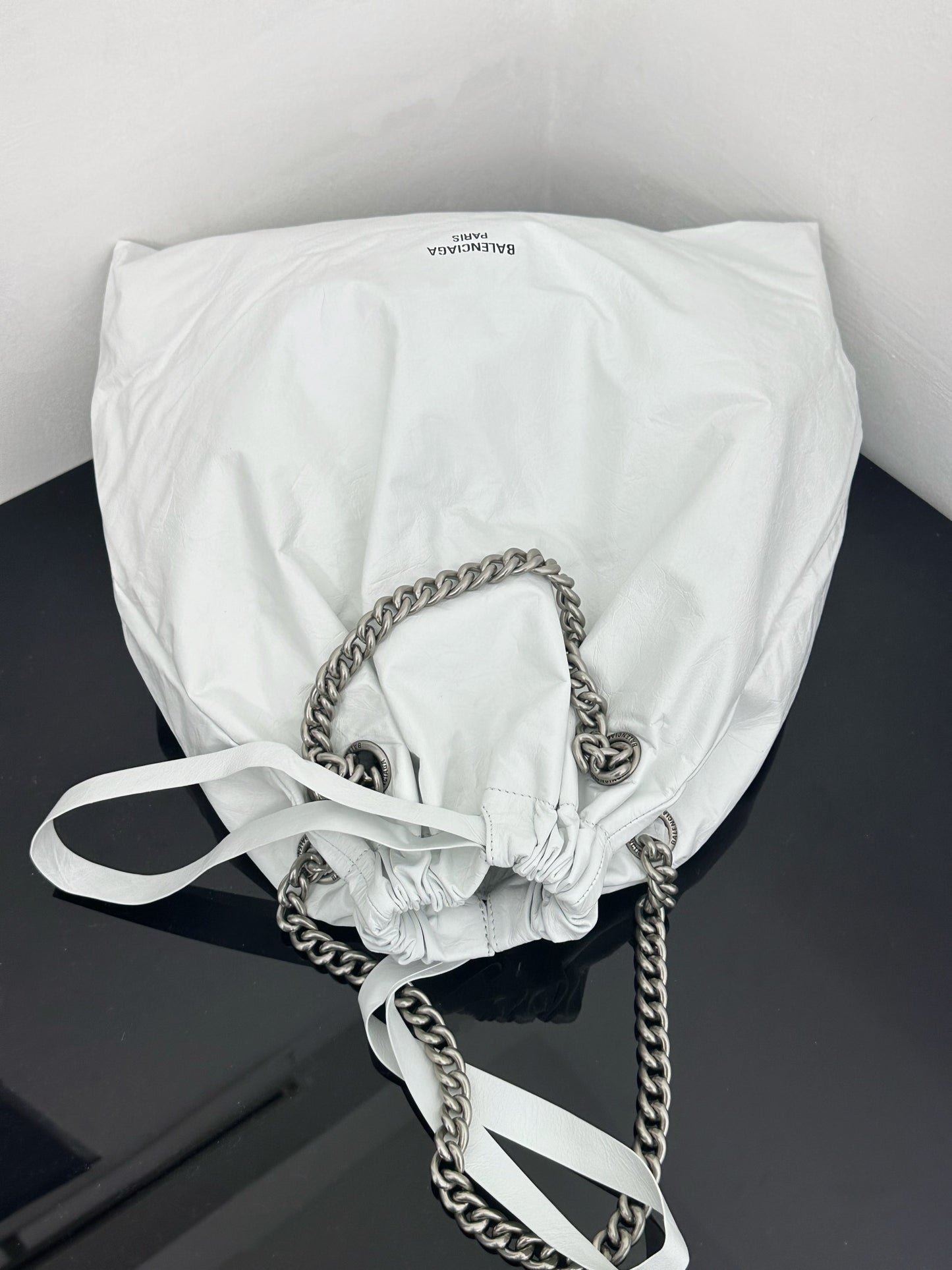 ** Balenciaga Crush Tote Bag - Elegant Pleated White Large Capacity

**