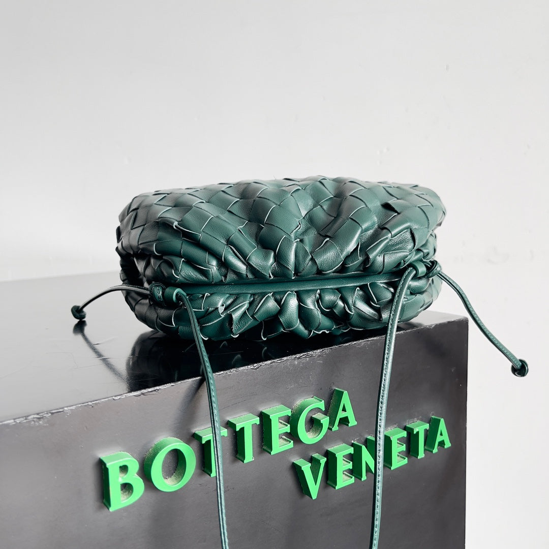 ** Bottega Veneta Emerald Green Pouch - Small Sheepskin Bag

**