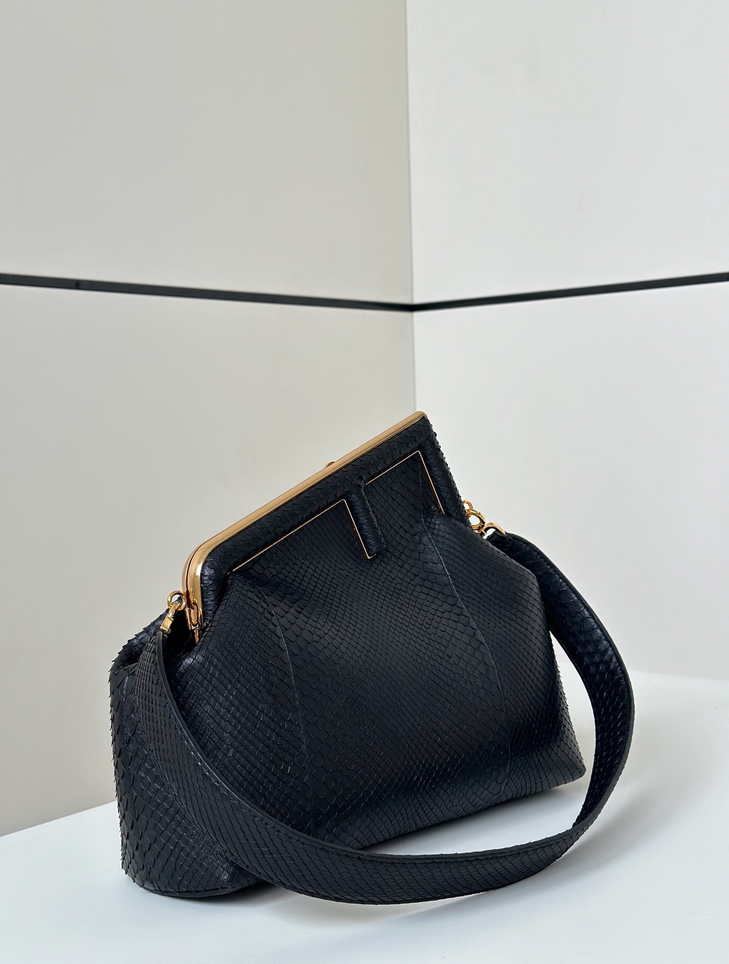 ** Fendi❤️First Series Asymmetric Handbag with Detachable Strap

**