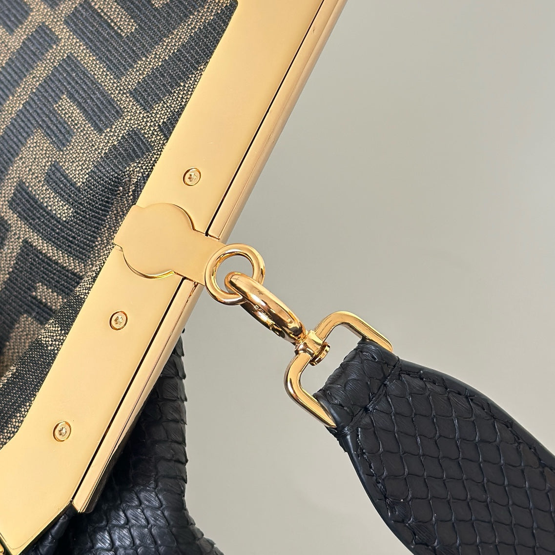 ** Fendi❤️First Series Asymmetric Handbag with Detachable Strap

**