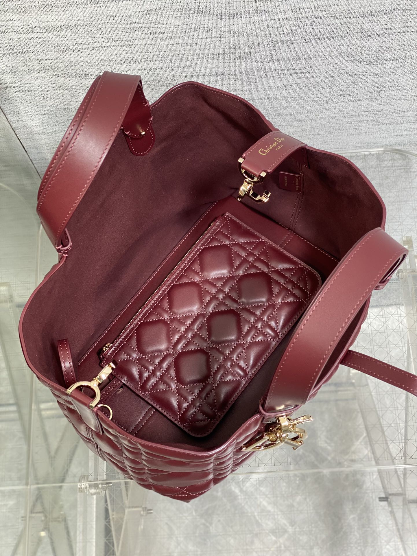 ** Dior Toujours Medium Maroon Calfskin Handbag - Luxury Autumn/Winter Edition

**