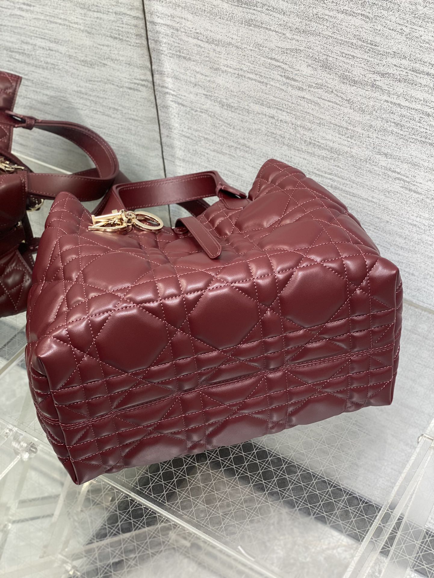 ** Dior Toujours Medium Maroon Calfskin Handbag - Luxury Autumn/Winter Edition

**