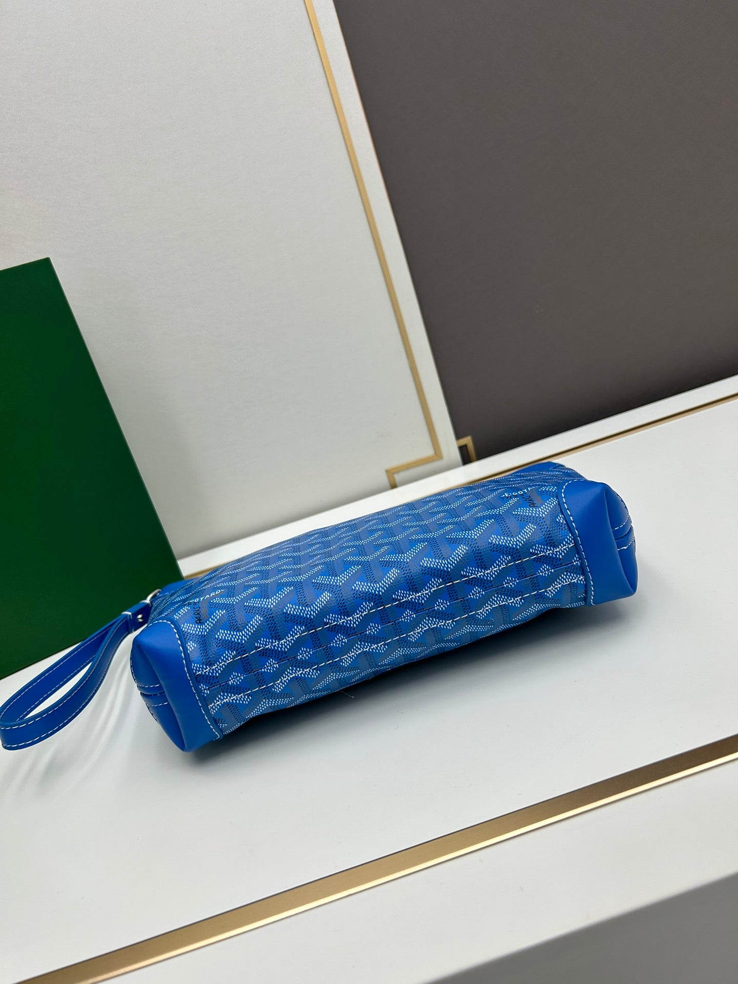 ** Goyard Conti Clutch Bag - Stylish & Practical Essentials

**