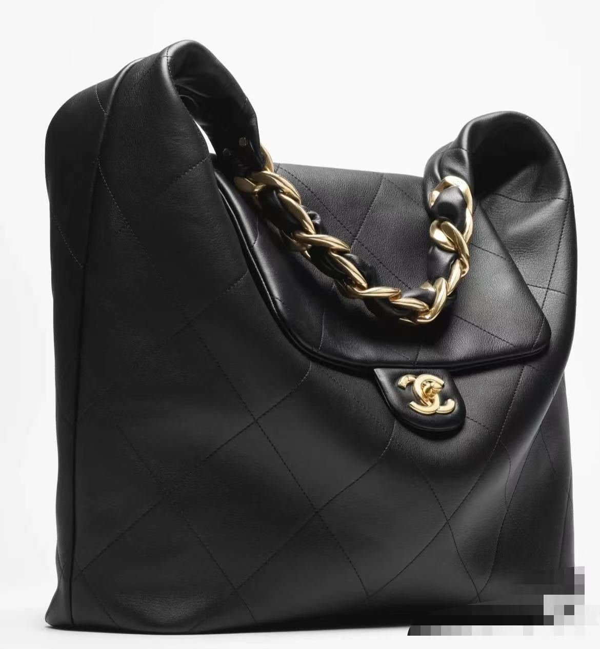 ** Luxury 25K Hobo Bag - Oversized Leather Shoulder Bag with Gold Chain

**